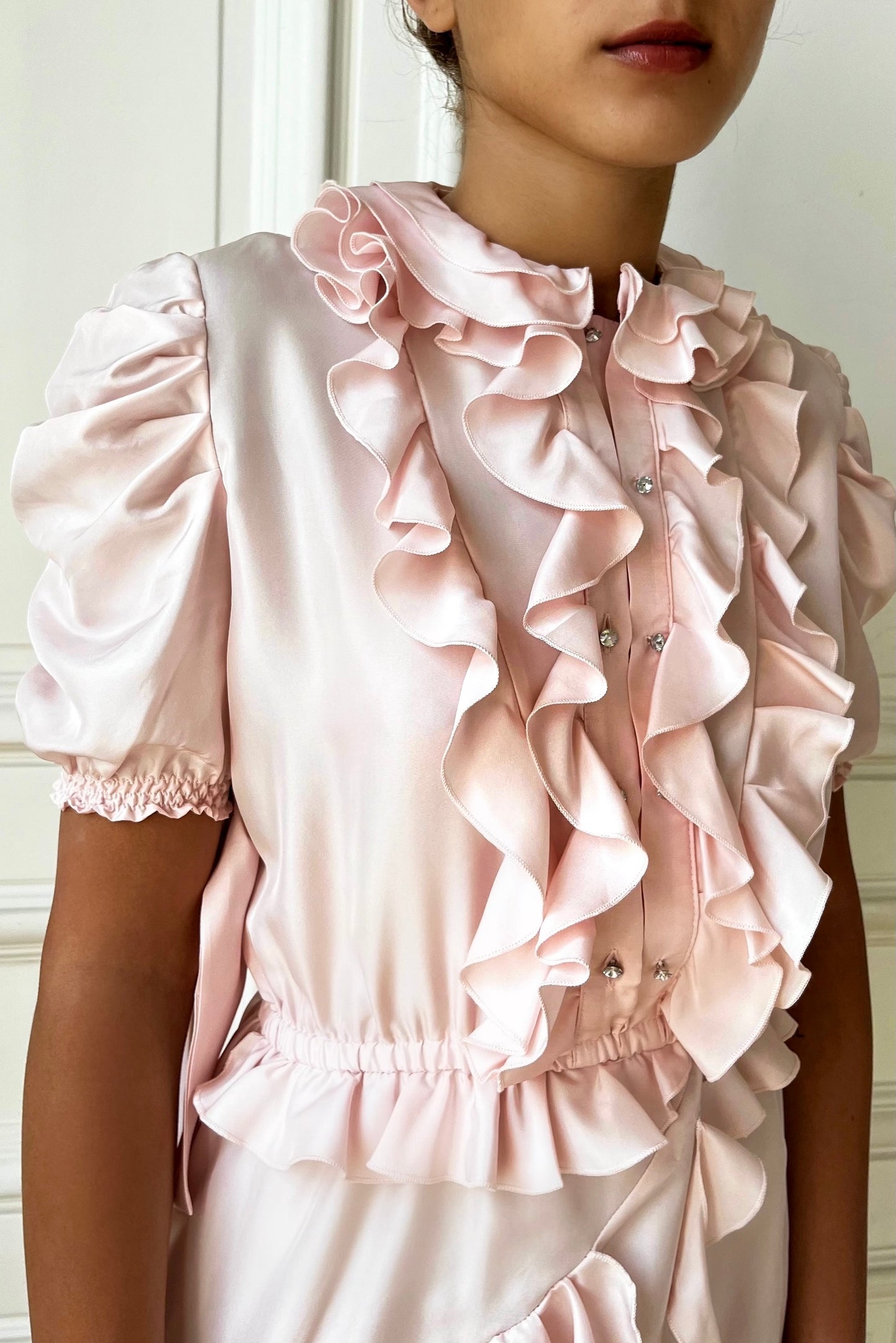 SHORT SLEEVE RUFFLE DRESS - Faith Connexion