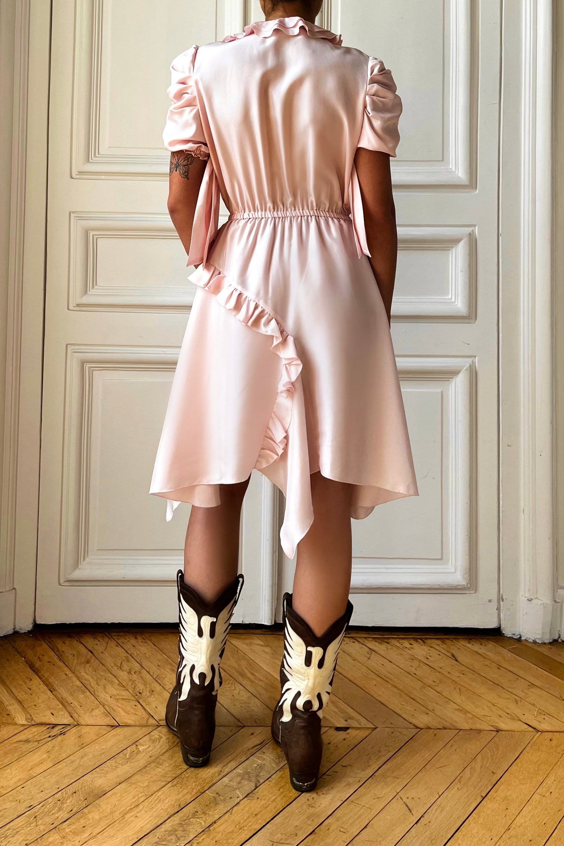 SHORT SLEEVE RUFFLE DRESS - Faith Connexion
