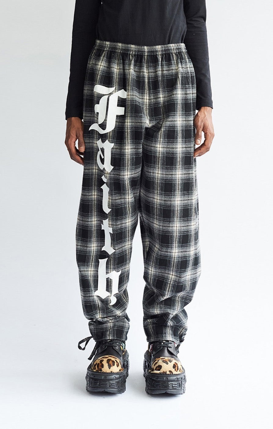 CHECKED OVERSIZED PYJAMA PANTS - Faith Connexion