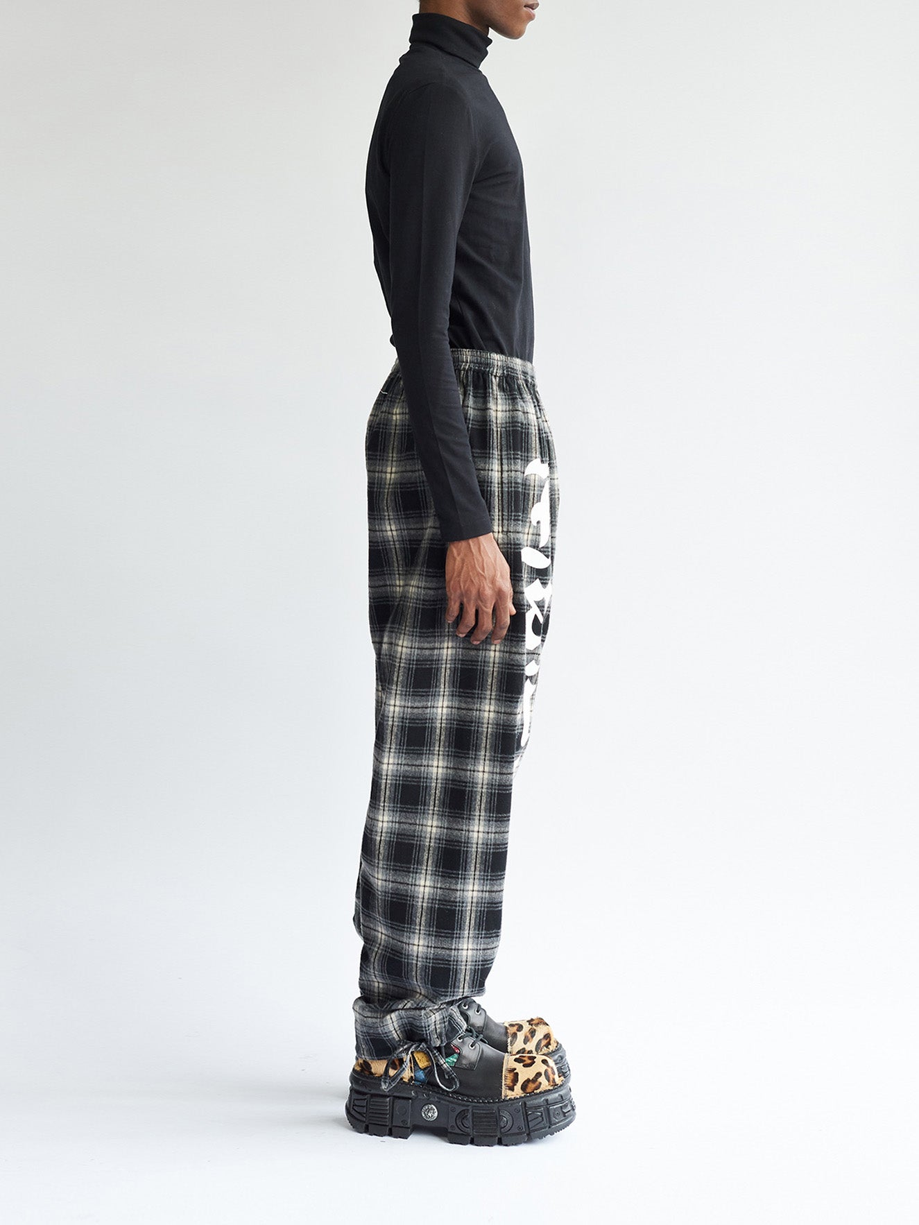 CHECKED OVERSIZED PYJAMA PANTS - Faith Connexion