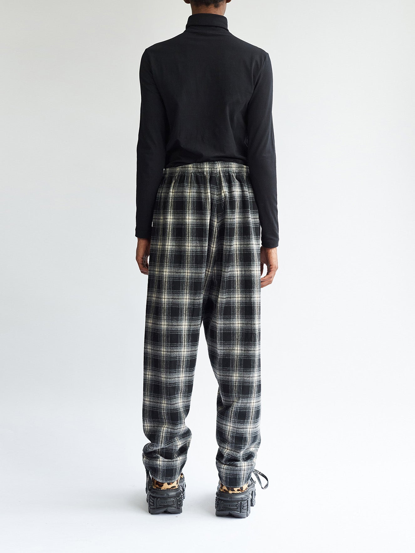 CHECKED OVERSIZED PYJAMA PANTS - Faith Connexion